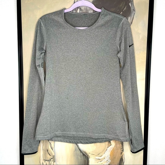 Nike Tops - 𝅺nike Dri Fit Long Sleeve Thumb Hole Shirt